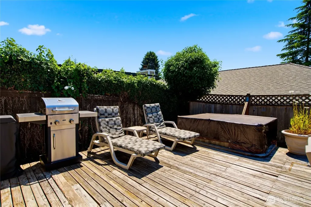 3020 206th Place SW Lynnwood WA 98036