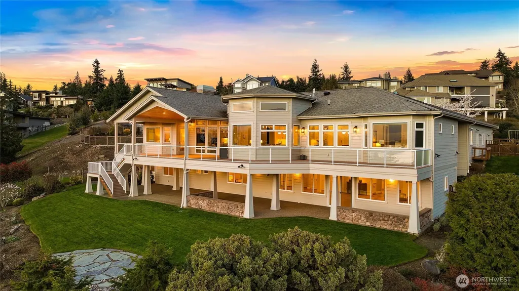1900 Samish Crest Way Bellingham WA 98229