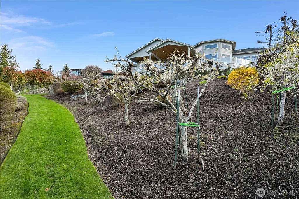 1900 Samish Crest Way Bellingham WA 98229