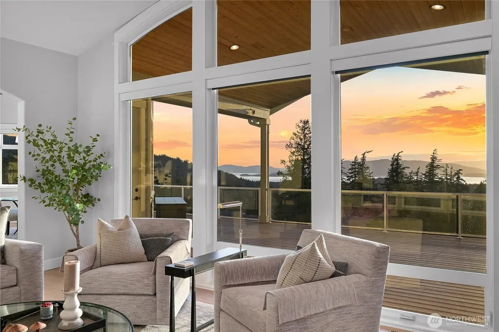 1900 Samish Crest Way Bellingham WA 98229