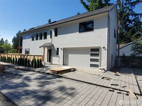10731 17th Avenue NE Seattle WA 98125