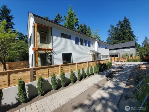 10731 17th Avenue NE Seattle WA 98125