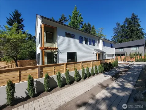 10731 17th Avenue NE Seattle WA 98125
