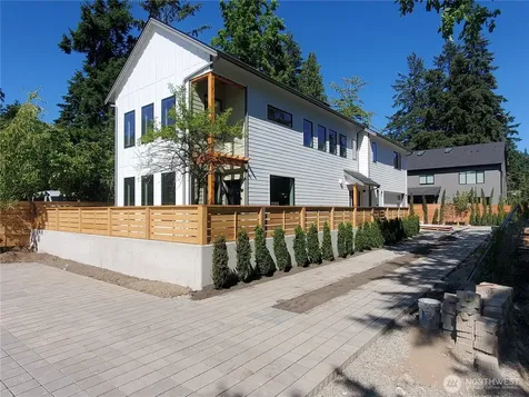 10731 17th Avenue NE Seattle WA 98125