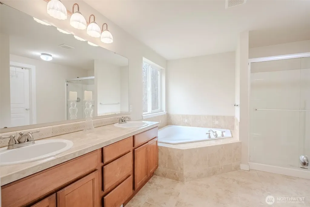 12707 12th Dr SE Everett WA 98208