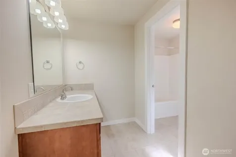 12707 12th Dr SE Everett WA 98208