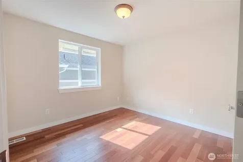 12707 12th Dr SE Everett WA 98208