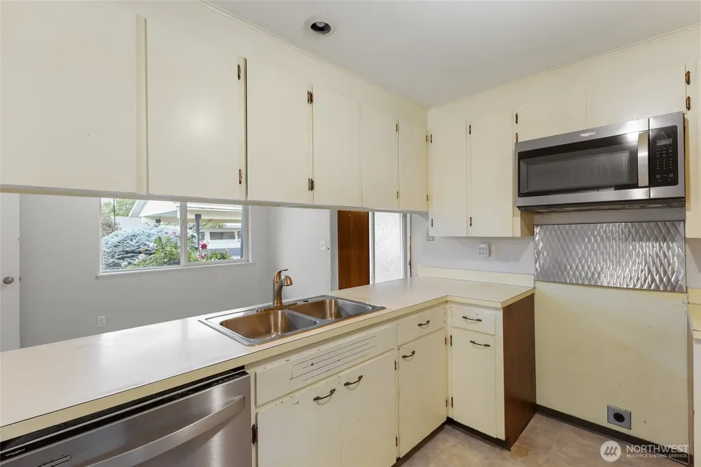 603 N Crestview Drive Moses Lake WA 98837