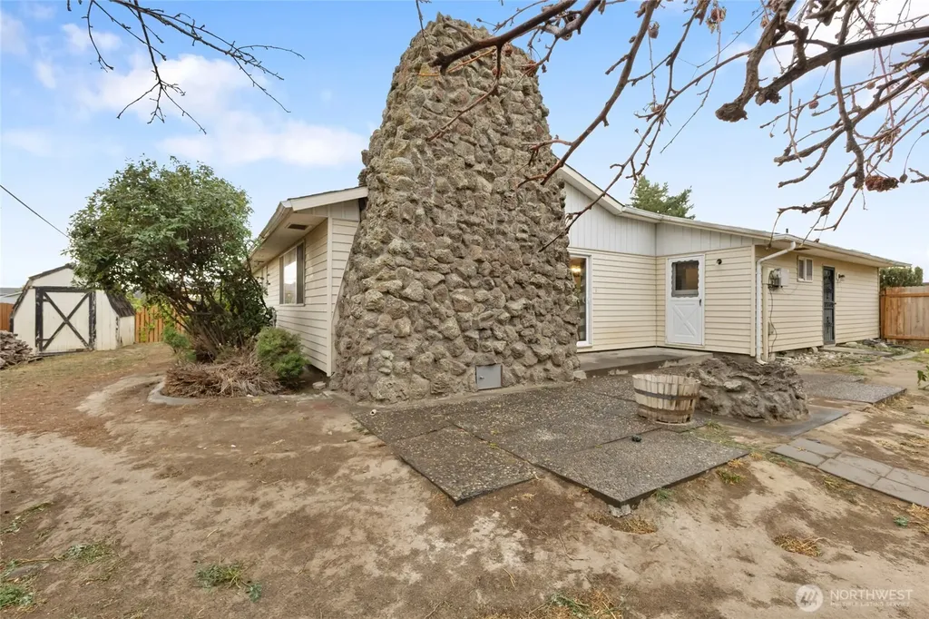 603 N Crestview Drive Moses Lake WA 98837