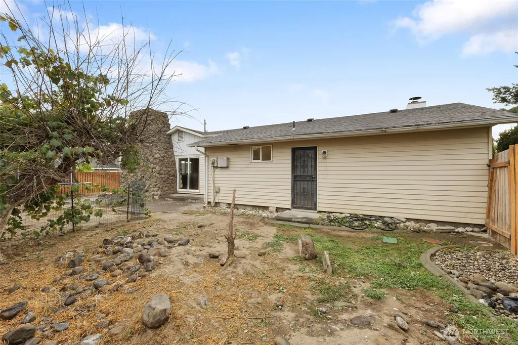 603 N Crestview Drive Moses Lake WA 98837