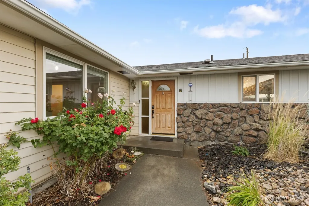 603 N Crestview Drive Moses Lake WA 98837