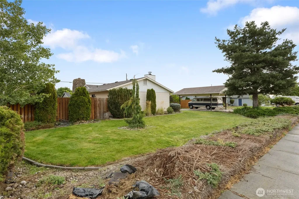 603 N Crestview Drive Moses Lake WA 98837