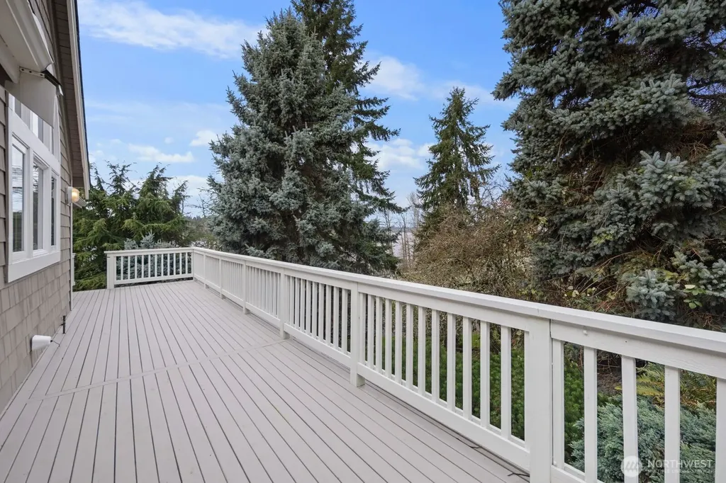 1665 204th Avenue NE Sammamish WA 98074