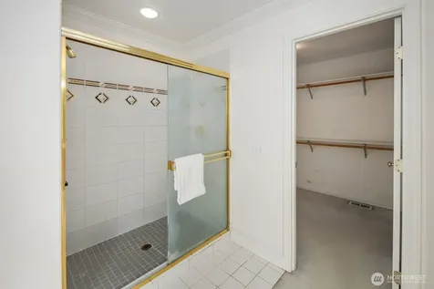 1665 204th Avenue NE Sammamish WA 98074