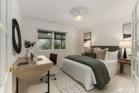 1665 204th Avenue NE Sammamish WA 98074
