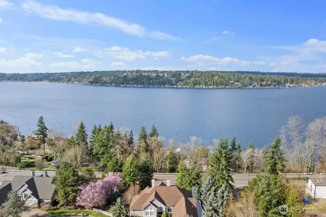 1665 204th Avenue NE Sammamish WA 98074