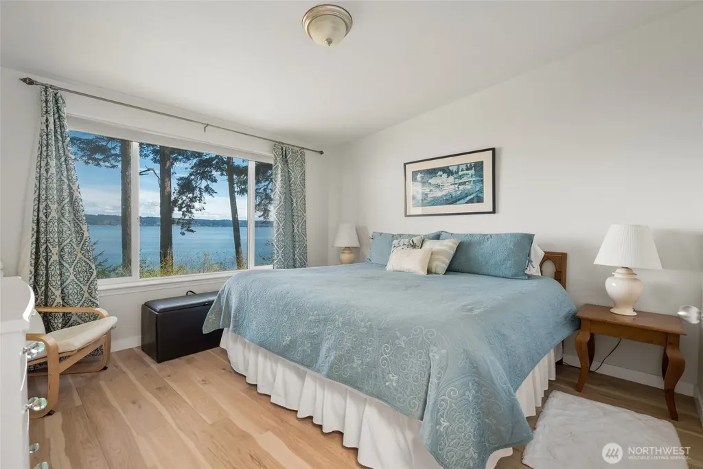 215 S Harrington Lagoon Road Coupeville WA 98239