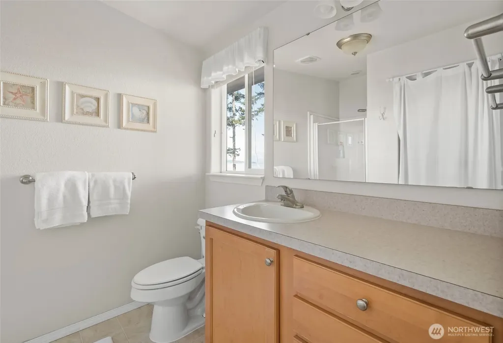 215 S Harrington Lagoon Road Coupeville WA 98239