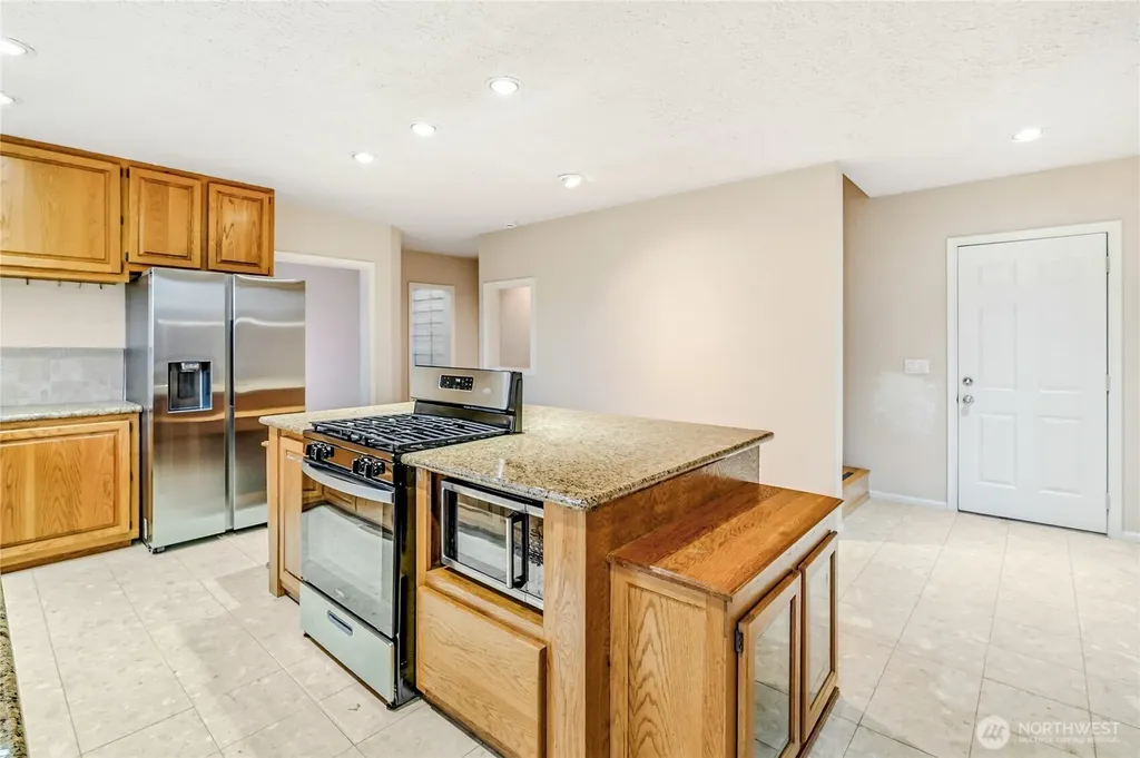 558 SW 298th Street Federal Way WA 98023