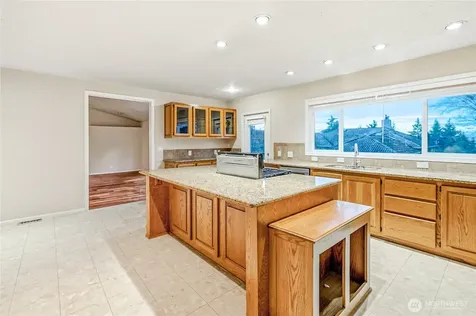 558 SW 298th Street Federal Way WA 98023