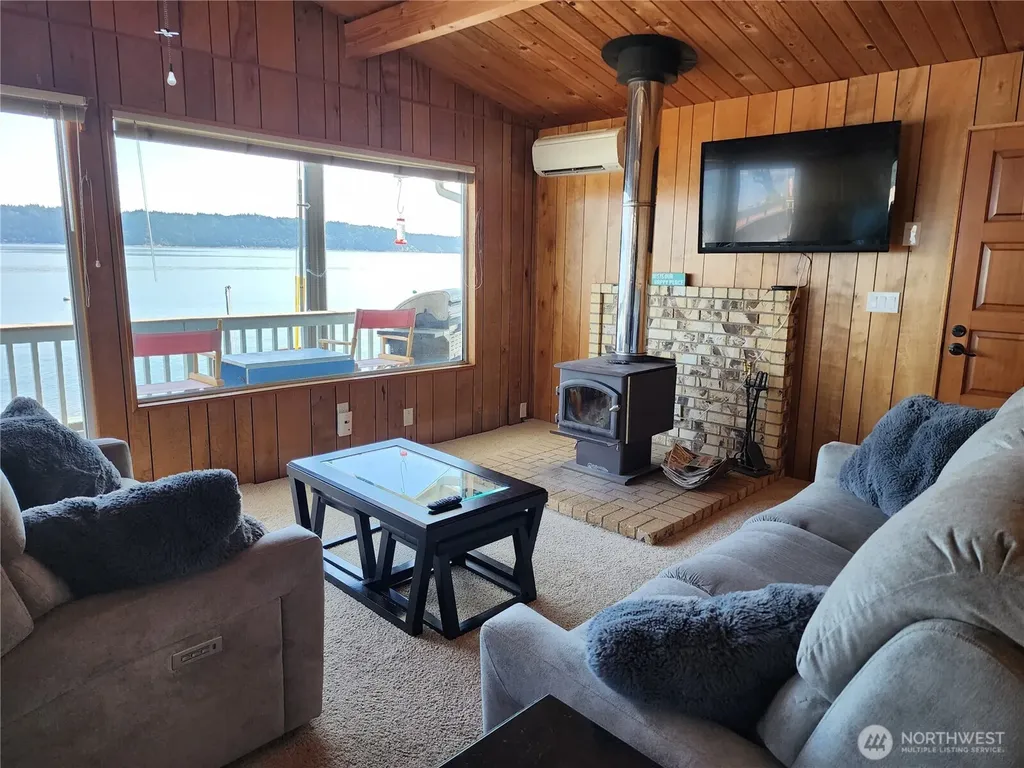 3202 Shoreline Drive Camano Island WA 98282
