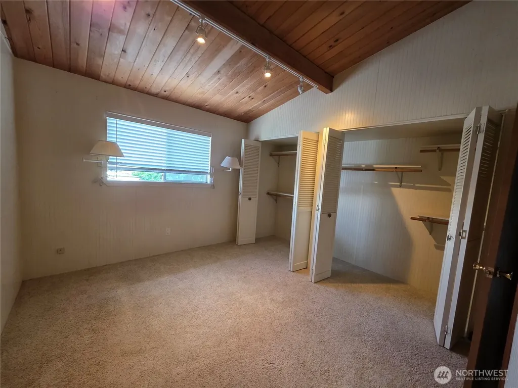 3202 Shoreline Drive Camano Island WA 98282