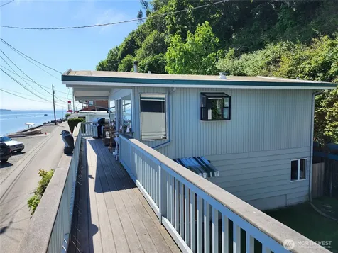3202 Shoreline Drive Camano Island WA 98282