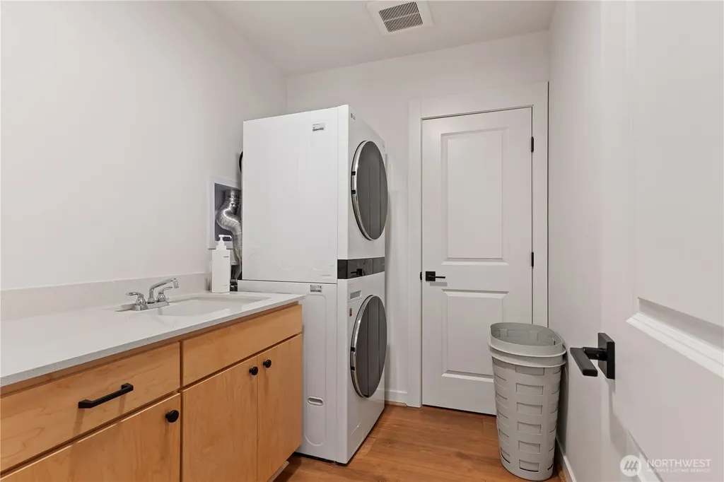 15538 NE 15th Place Bellevue WA 98007