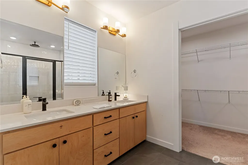 15538 NE 15th Place Bellevue WA 98007