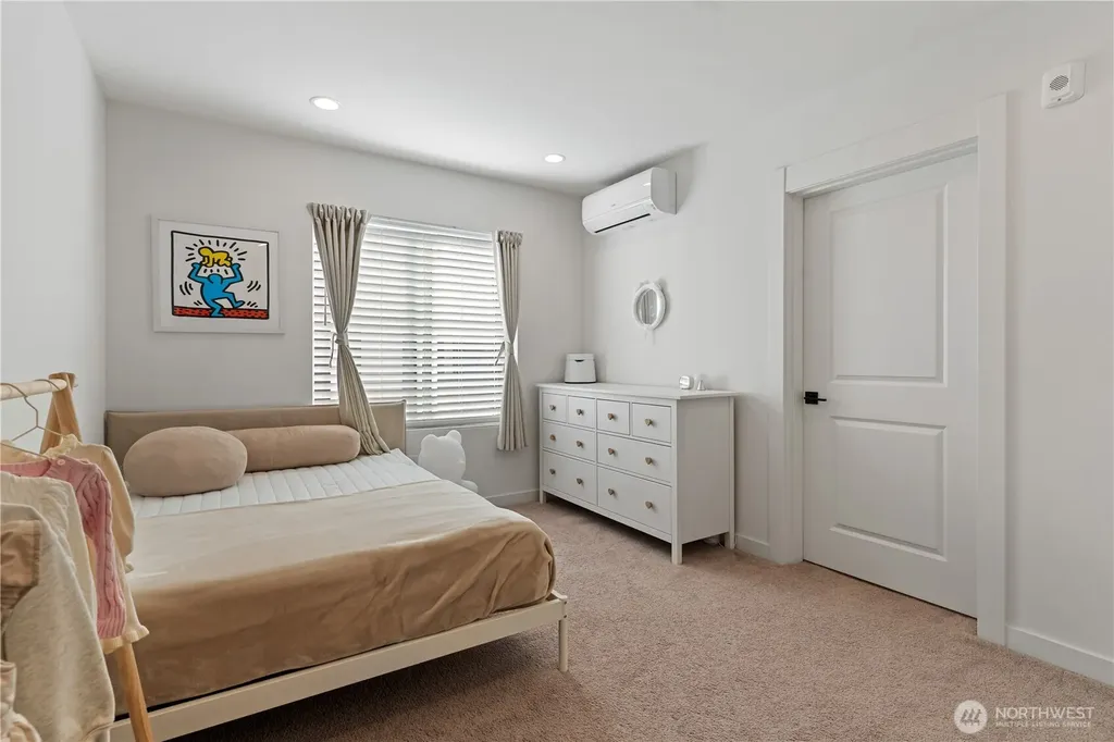 15538 NE 15th Place Bellevue WA 98007
