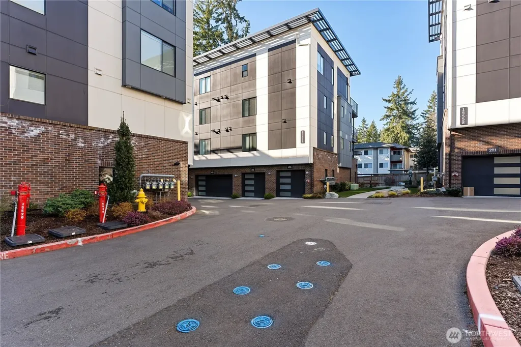 15538 NE 15th Place Bellevue WA 98007