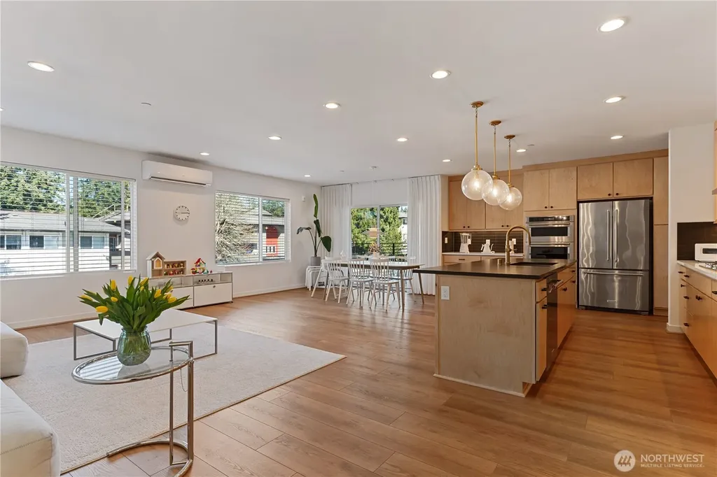 15538 NE 15th Place Bellevue WA 98007