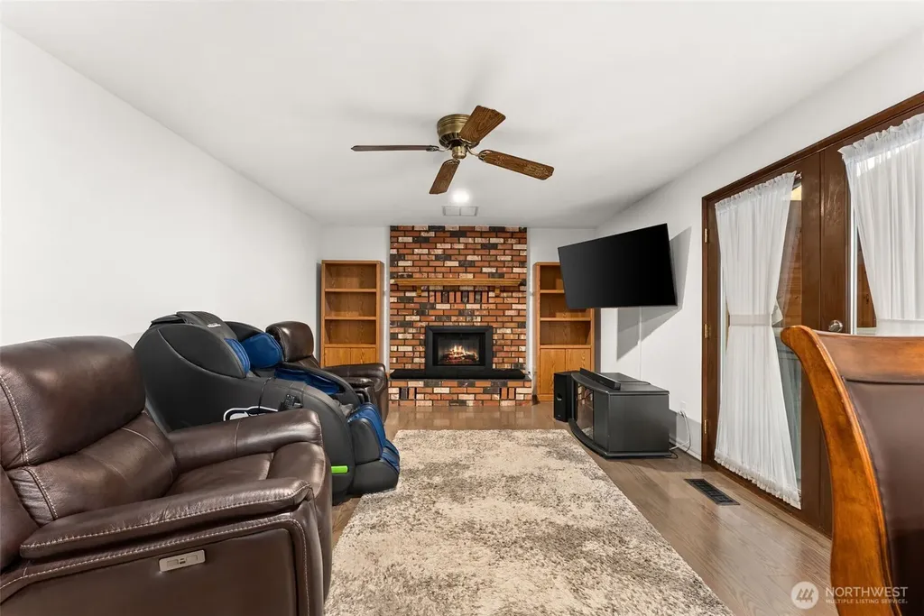 102 Sunnyside Drive Centralia WA 98531