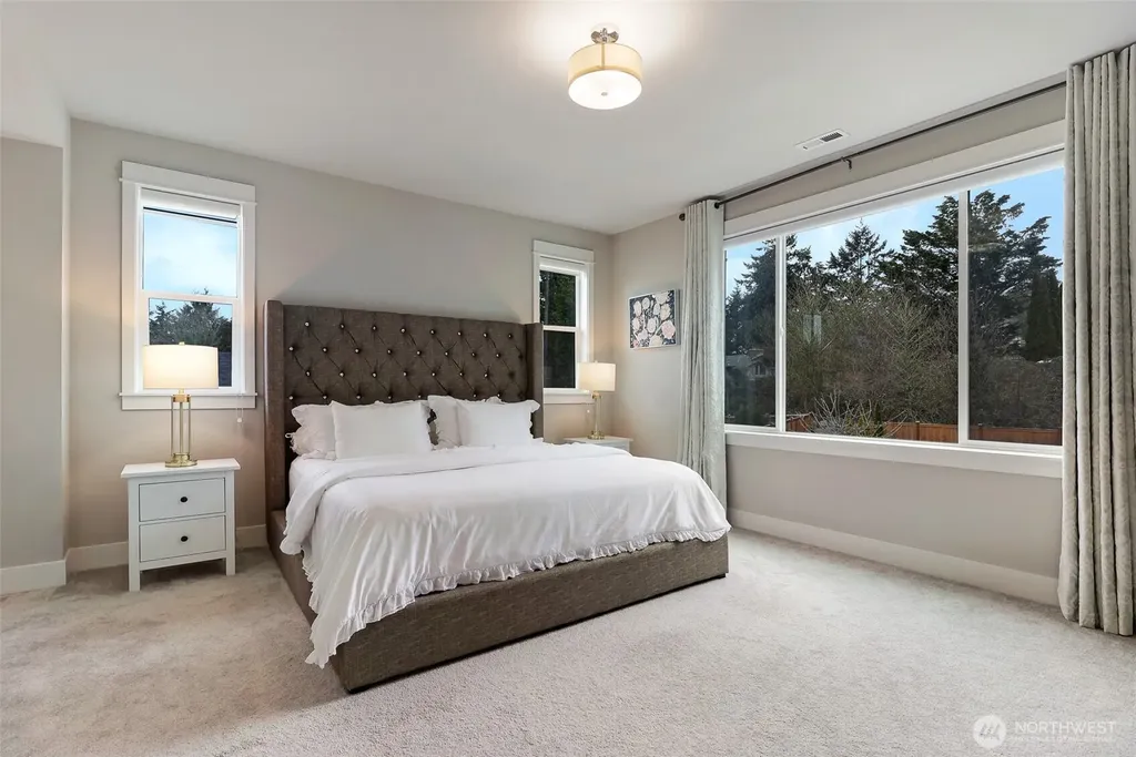 31312 43rd Place SW Federal Way WA 98023
