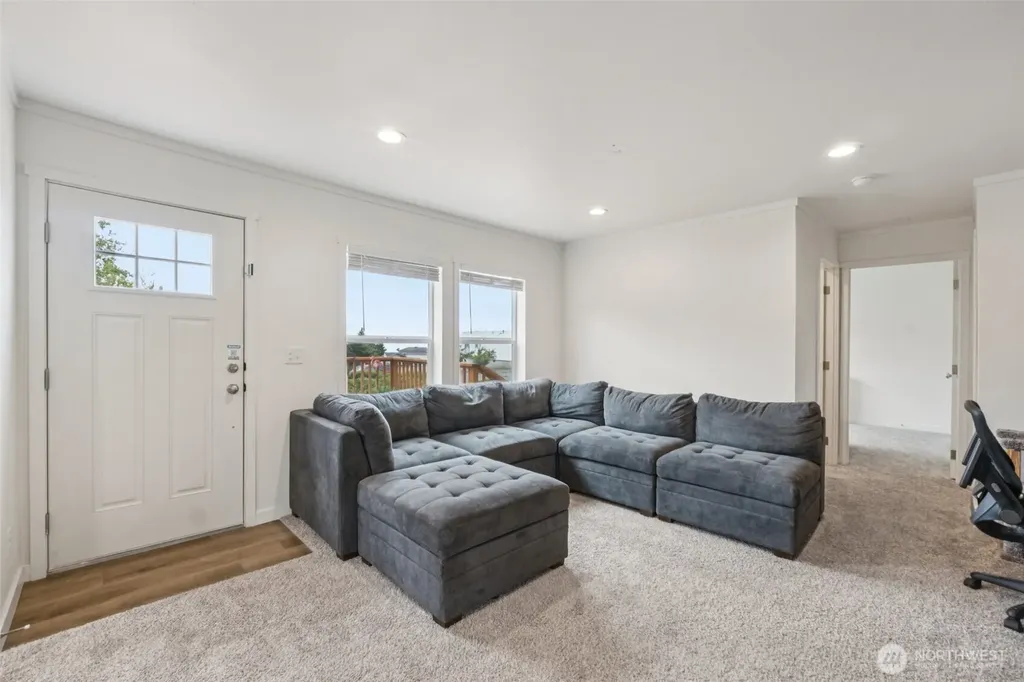 4604 Yorkshire Drive Anacortes WA 98221