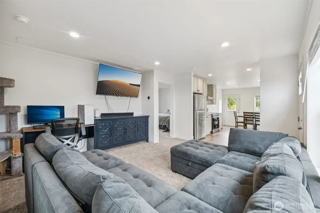 4604 Yorkshire Drive Anacortes WA 98221