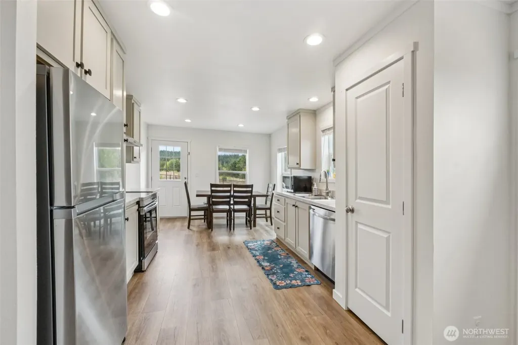 4604 Yorkshire Drive Anacortes WA 98221