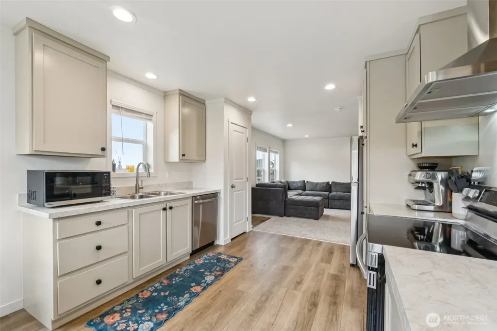 4604 Yorkshire Drive Anacortes WA 98221