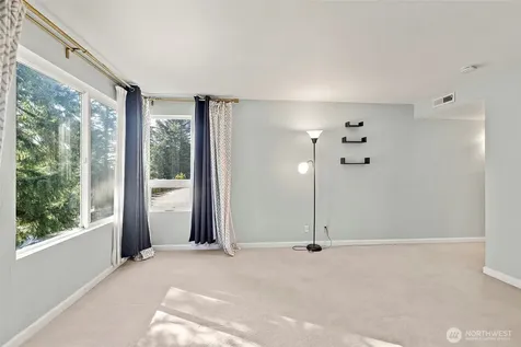 17417 Ashworth Avenue N Shoreline WA 98133