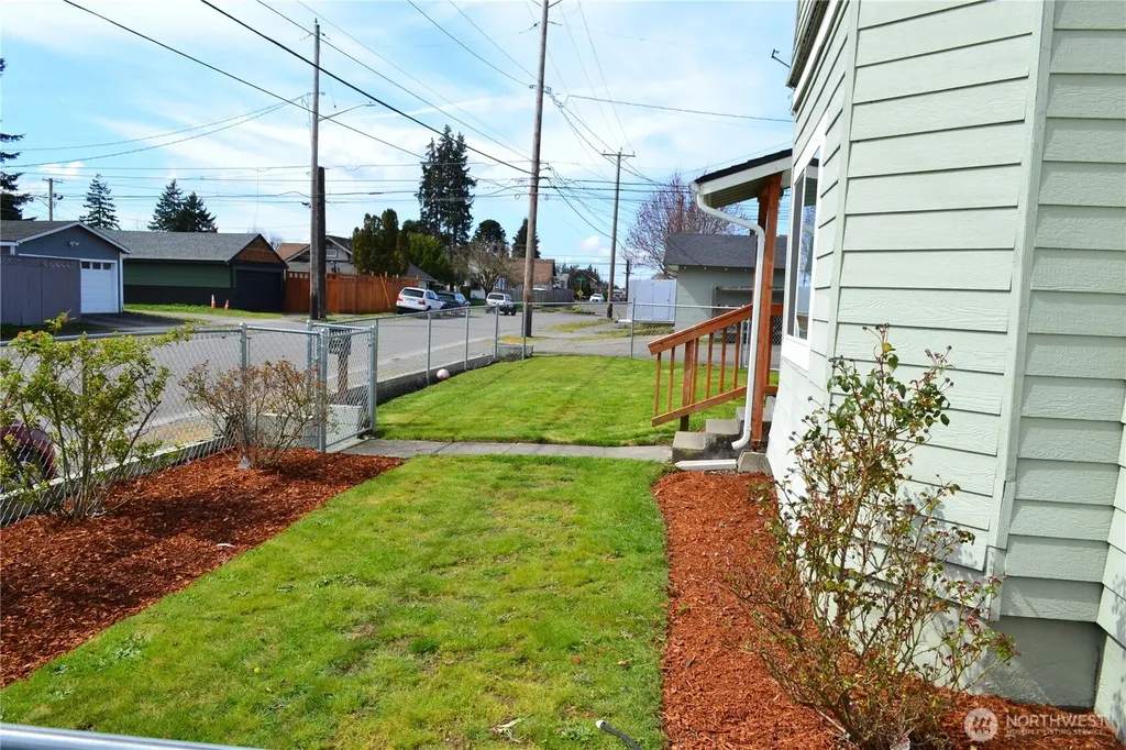 3303 S 64th Street Tacoma WA 98409