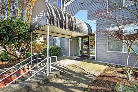 2350 10th Avenue E Seattle WA 98102