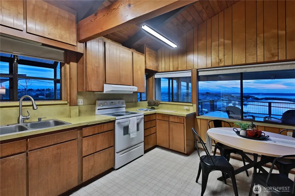 3621 Shorewood Avenue Greenbank WA 98253