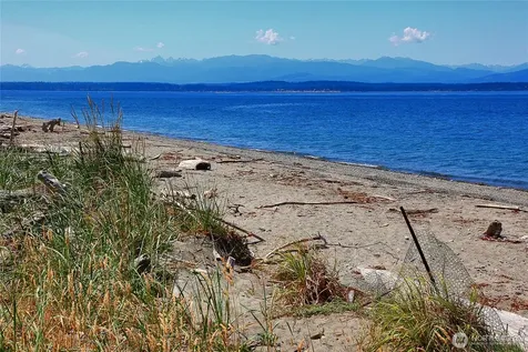 3621 Shorewood Avenue Greenbank WA 98253