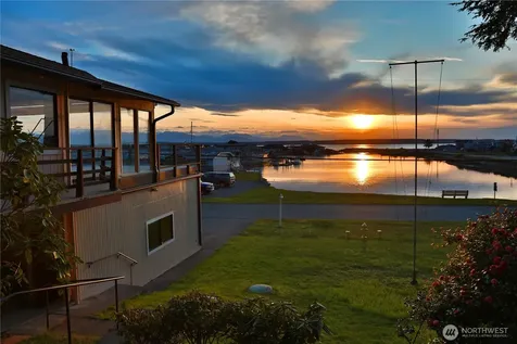 3621 Shorewood Avenue Greenbank WA 98253