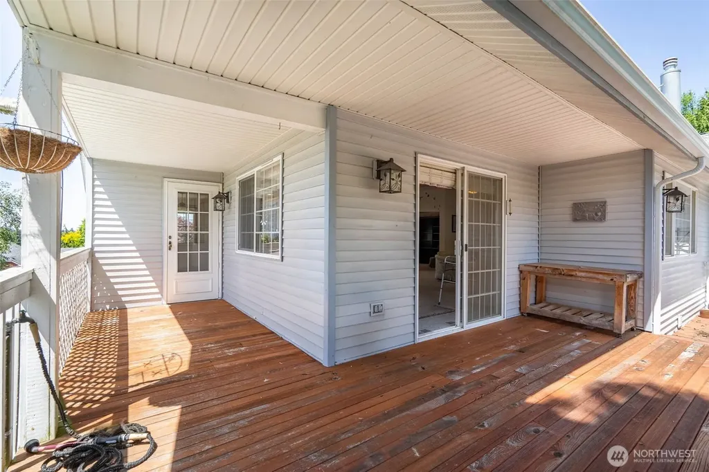 128 Jackson View Drive Chehalis WA 98532