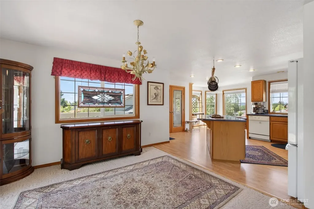 128 Jackson View Drive Chehalis WA 98532