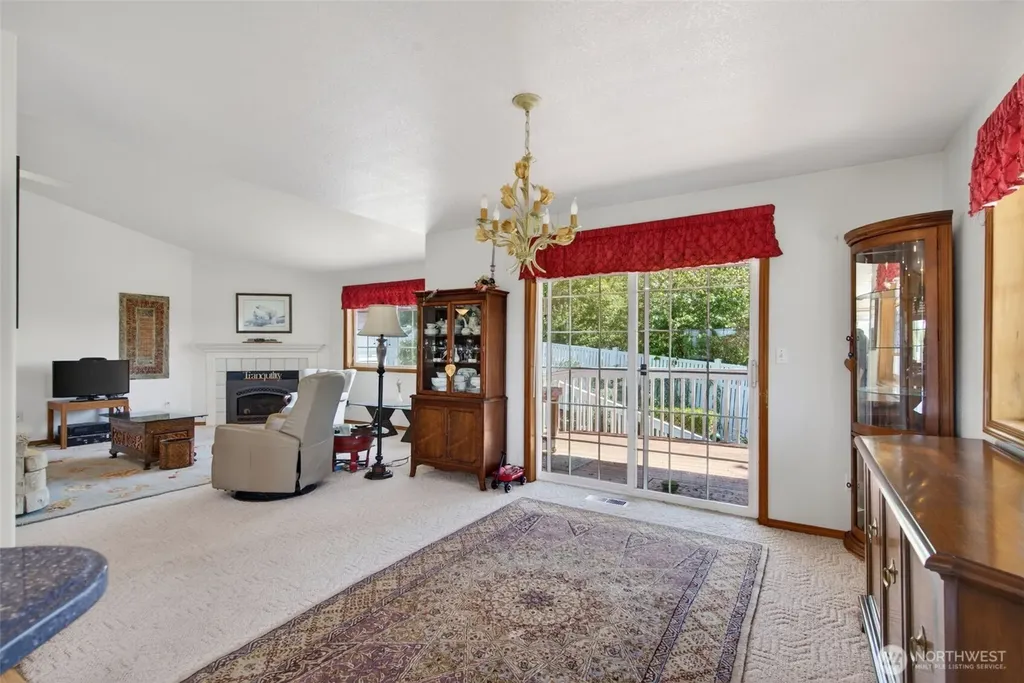 128 Jackson View Drive Chehalis WA 98532