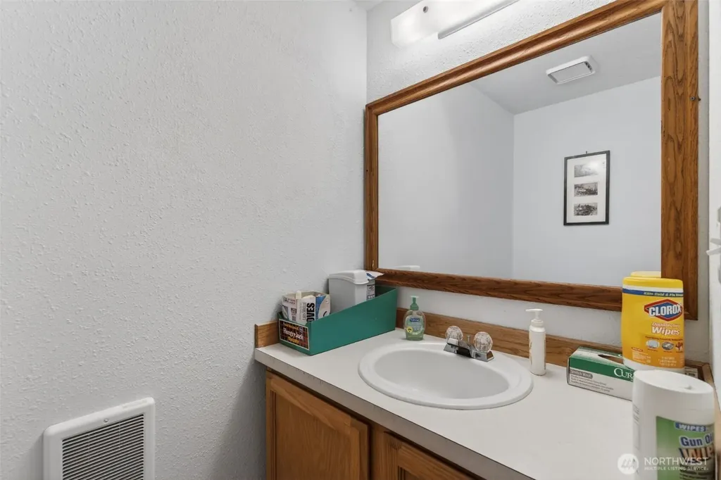 128 Jackson View Drive Chehalis WA 98532