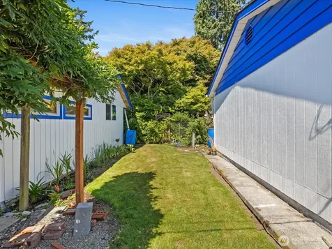 1035 Oakes Avenue Everett WA 98201