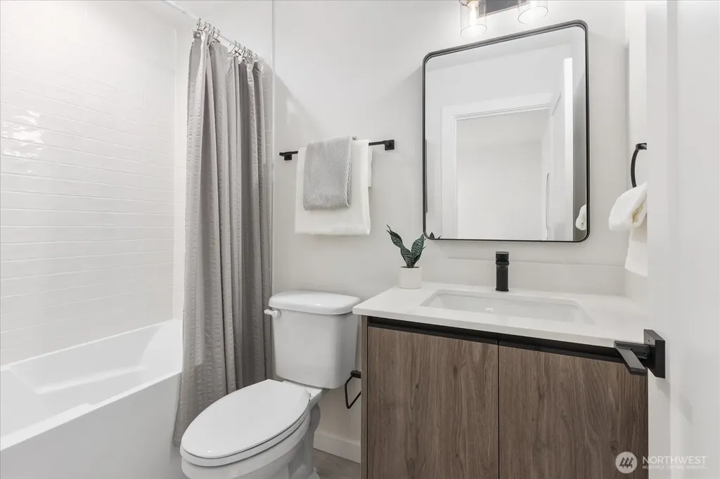 3120 Queen Anne Avenue N Seattle WA 98109